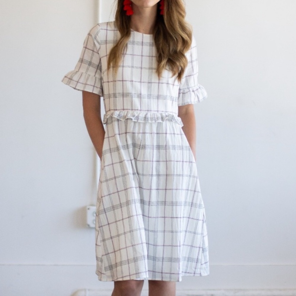 PLAID WHITE RUFFLE POLAGRAM DRESS - Picture 3 of 9